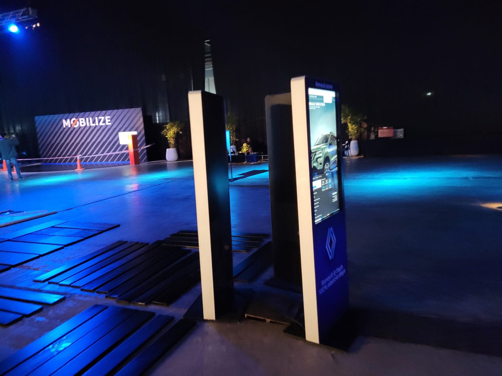 Renault: eventos, vista 5