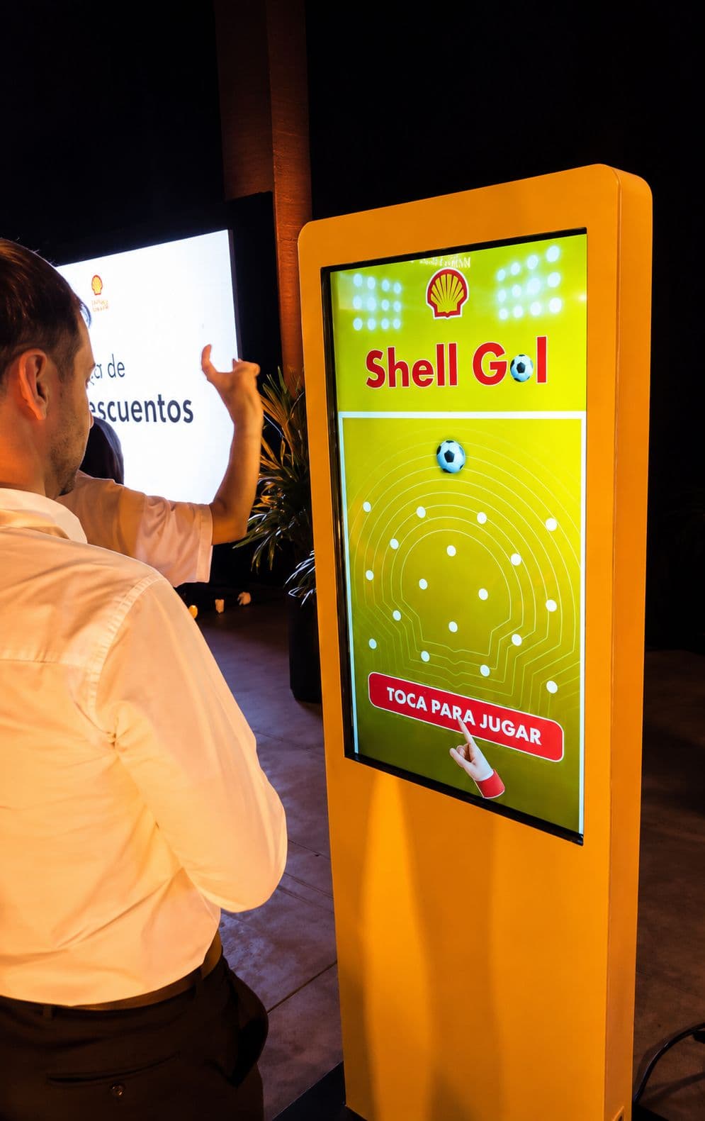 Shell: experiencias interactivas, vista principal