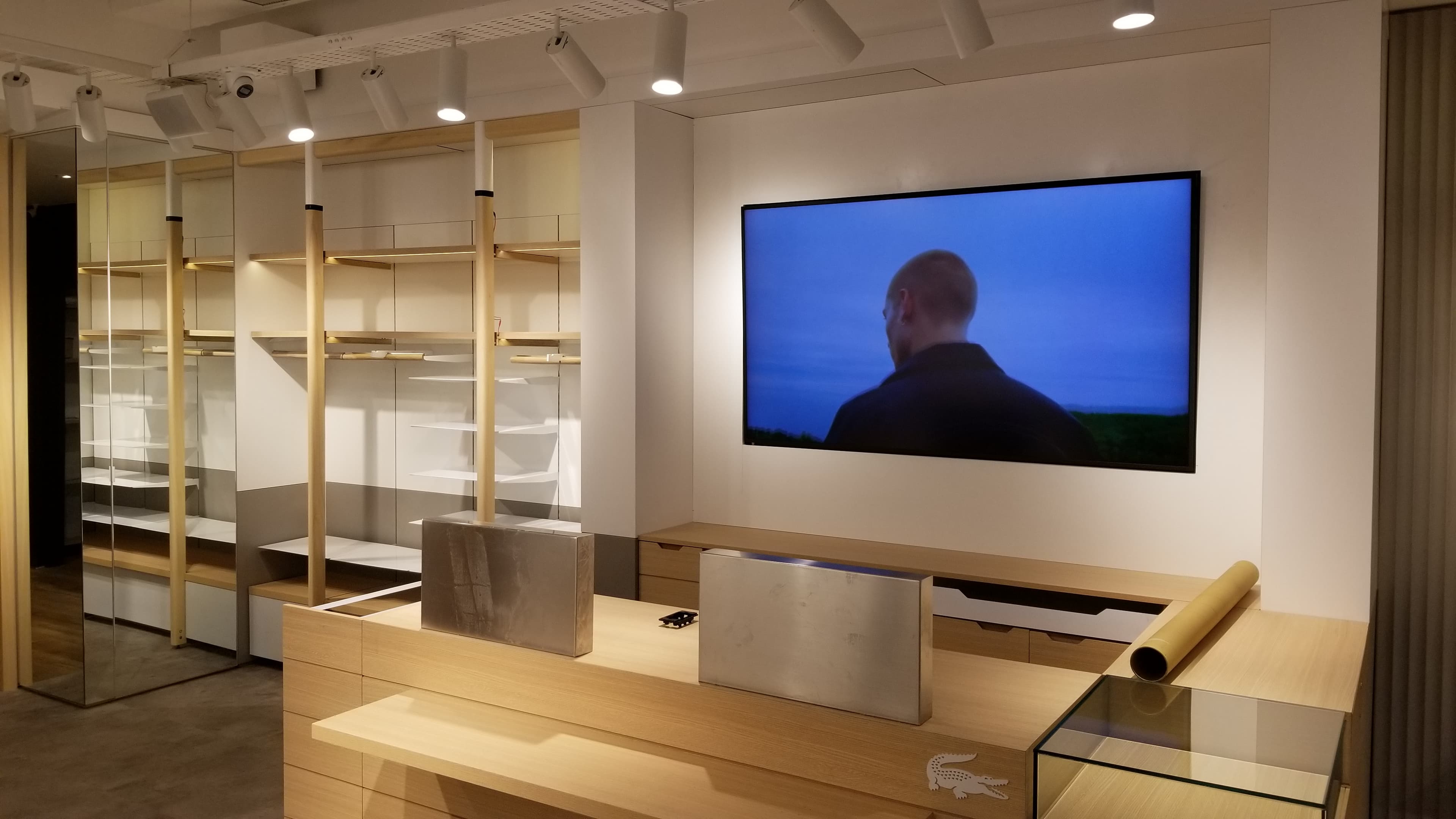 Lacoste: retail, vista 5